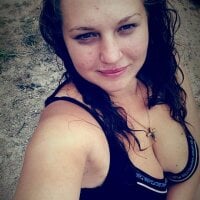 Lissa_Nora's Offline Chat Room