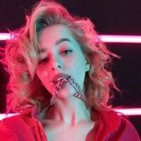 PrimroseEngelby's Offline Chat Room