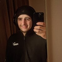 Pierre_999666's Webcam Show