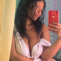 Emmaclarrk_'s Offline Chat Room