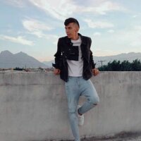 Macho_mexicano's Offline Chat Room