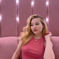 evelyn_stark Adlı Modelin Çevrimdışı Sohbet Odası