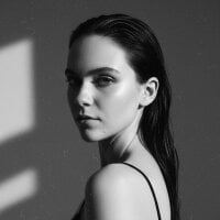 LorrieWilcinski webcam model