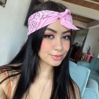 ChloeHoot webcam model