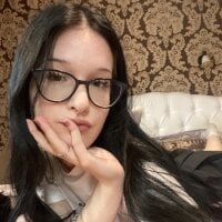 AlicaMoons webcam