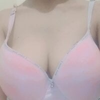 Dala3-hot Adlı Modelin Çevrimdışı Sohbet Odası