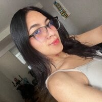 hottestDM webcam model