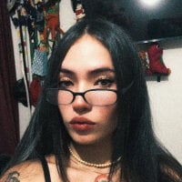 julieth_cherry_ model avatar