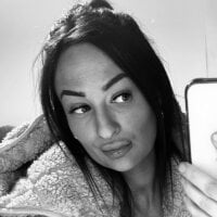 Pregnant_AriaX offline chatrum