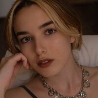 JanetBates 離線聊天室