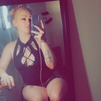 rian_wilde's Offline Chat Room