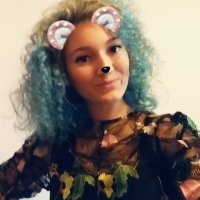 BlueeQueen Adlı Modelin Çevrimdışı Sohbet Odası