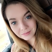 slipperysophie's Offline Chat Room