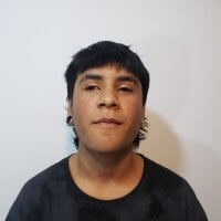 Axel_Moore's Offline Chat Room