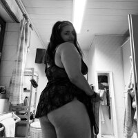 The_Naked_Truth webcam