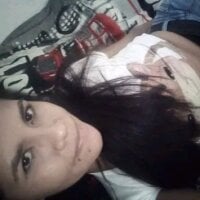 bonnieleee офлайн чат стая