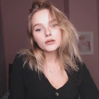 MonicaDreamy's Offline Chat Room
