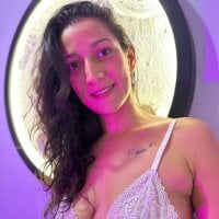 Alana_leno webcam model