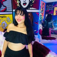 dirty_bitch4u Adlı Modelin Çevrimdışı Sohbet Odası