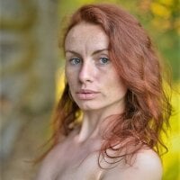 redheadmila's Offline Chat Room