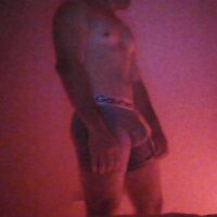 YourMan1809 Adlı Modelin Çevrimdışı Sohbet Odası