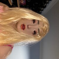 Model sissyleighdoll