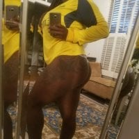 ur_unwonted_queen's Offline Chat Room