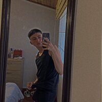 CamiRojas_boy webcam