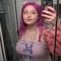 Pinky_Bunny99's Offline Chat Room