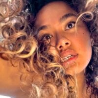 Amazonasebony_ Adlı Modelin Çevrimdışı Sohbet Odası