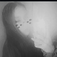 Queenbeebabe221310: офлайн-чат