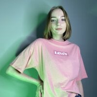 NicoleLopezz's Offline Chat Room