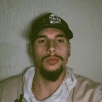 gehenna21's Offline Chat Room