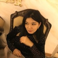 ellaquality Adlı Modelin Çevrimdışı Sohbet Odası