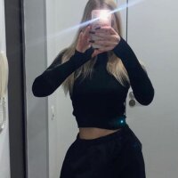 Bilik Sembang Luar Talian Millie_Henrietta