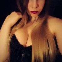 SerenaJoy fully nude on webcam for live porn video chat