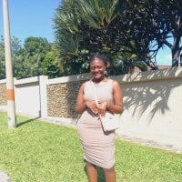 Ebonyteazerxx's Offline Chat Room