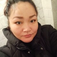 BustyElliのオフラインチャットルーム