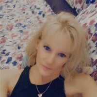 ErinEssencen Offline chat-huone