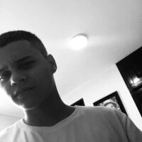 alex_adamss' Offline Chat Room