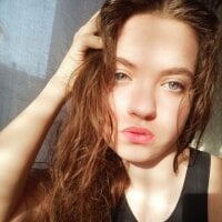 EmmaLoCute webcam model