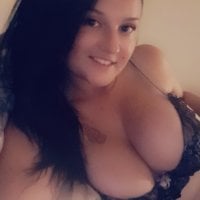 CurvyTatts' Offline Chat Room
