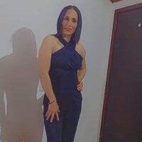 Corina_hot model avatar