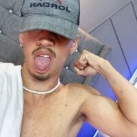 Macho_Dom webcam