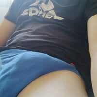 exhiboy25
