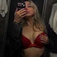 Michellee_Nilson webcam model