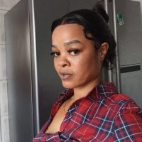 Cherrybootyjoy webcam model