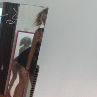 militahottt's Offline Chat Room