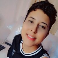 vanessamartinss' Offline Chat Room