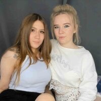 AnitaDebbie's Offline Chat Room